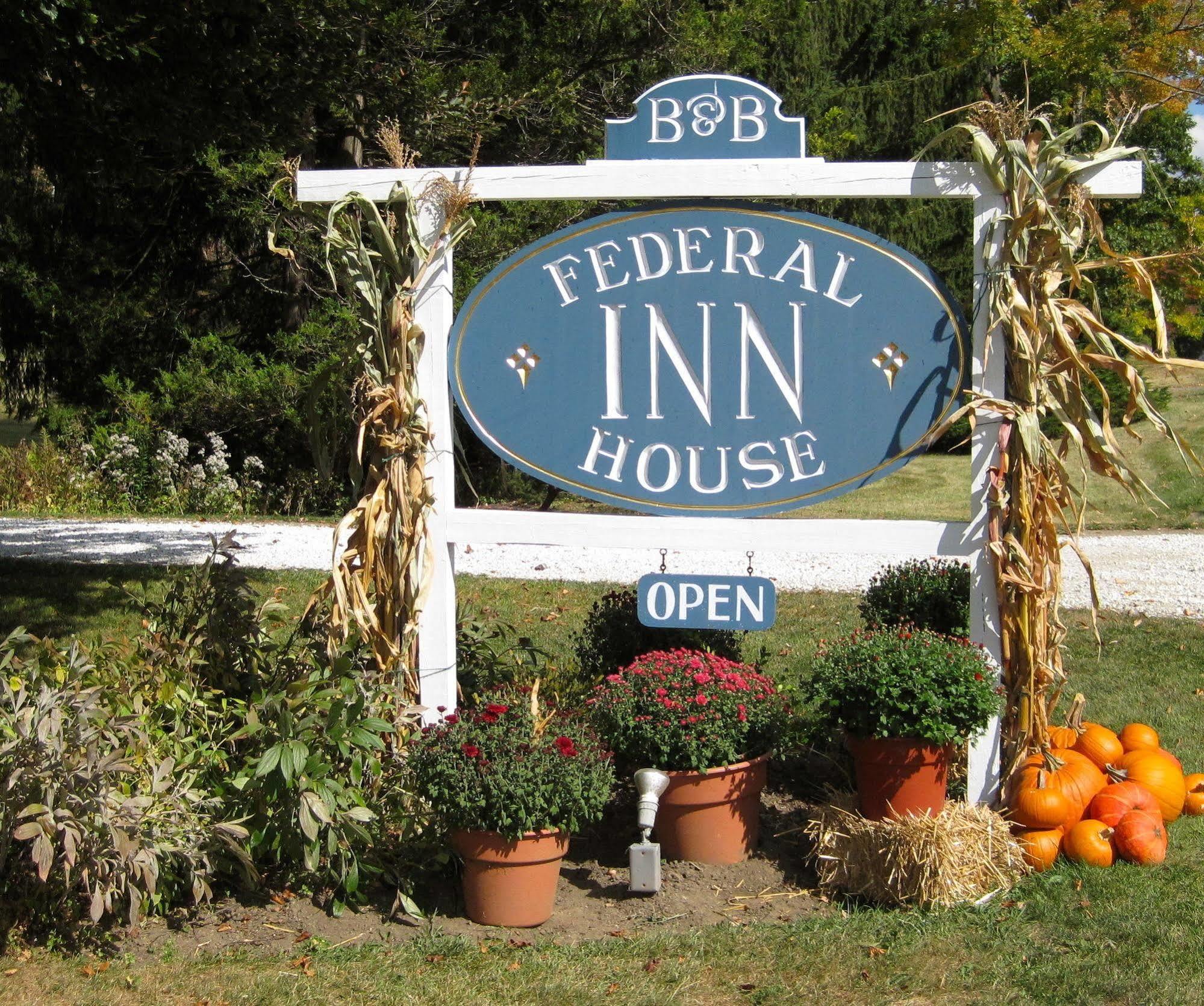 Federal House Inn Lee Exterior photo